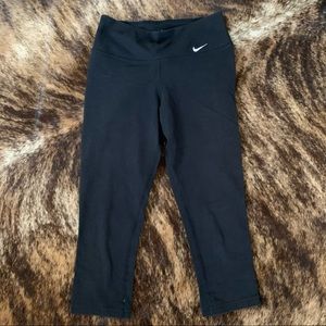 Nike crop leggings!